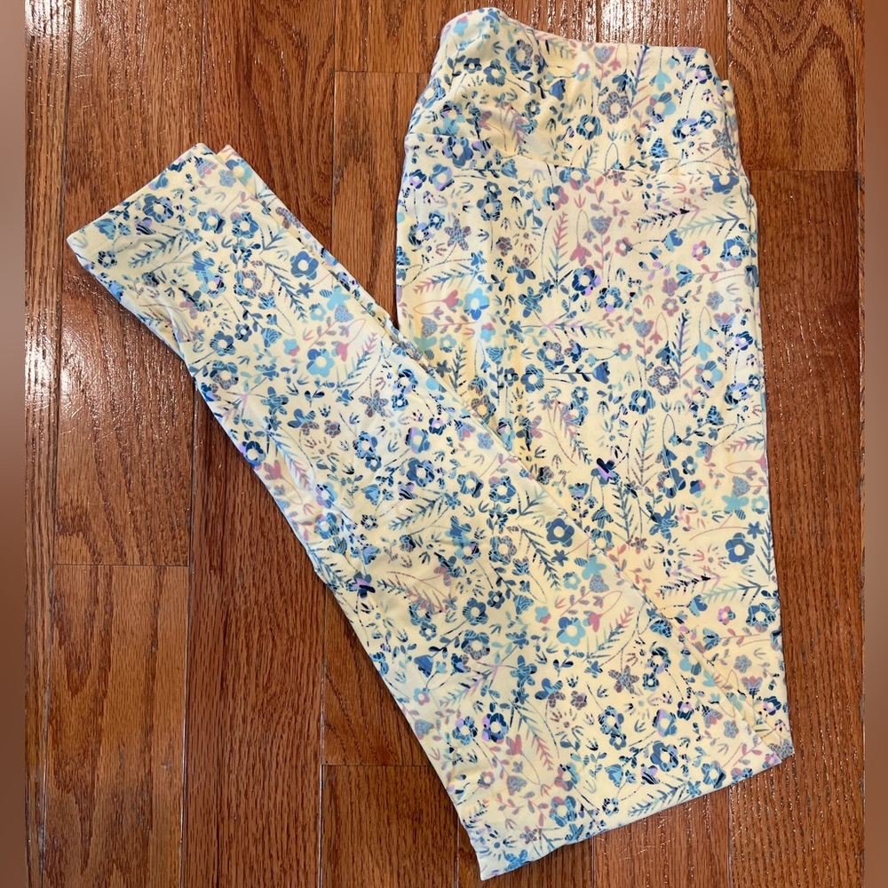 LuLaRoe Leggings - Butter Yellow - Size TC - Picture 2 of 4